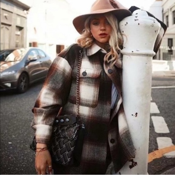 Plaid oversized Shacket - Picture 2 of 4